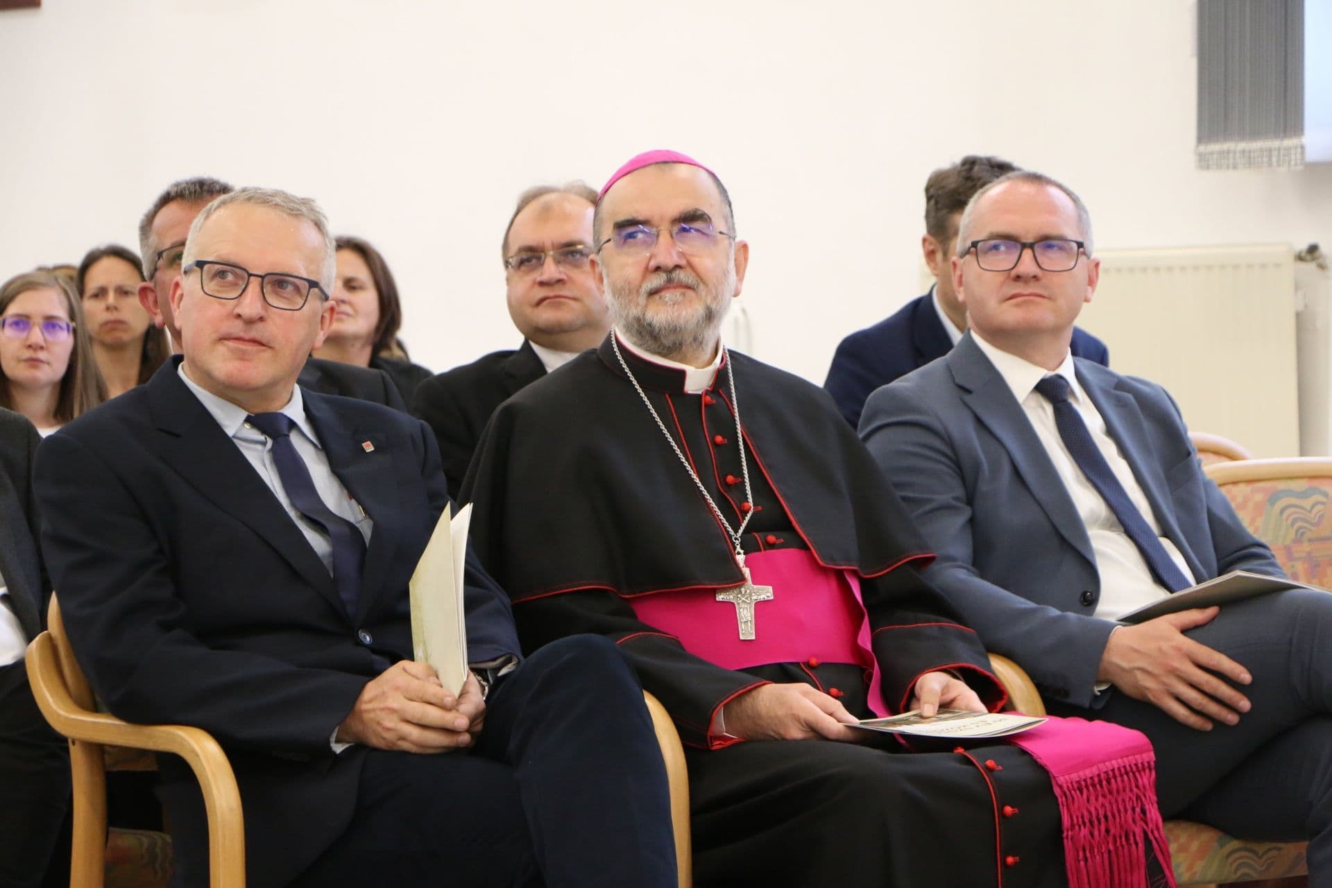 Harminc év a hit és a szolgálat jegyében